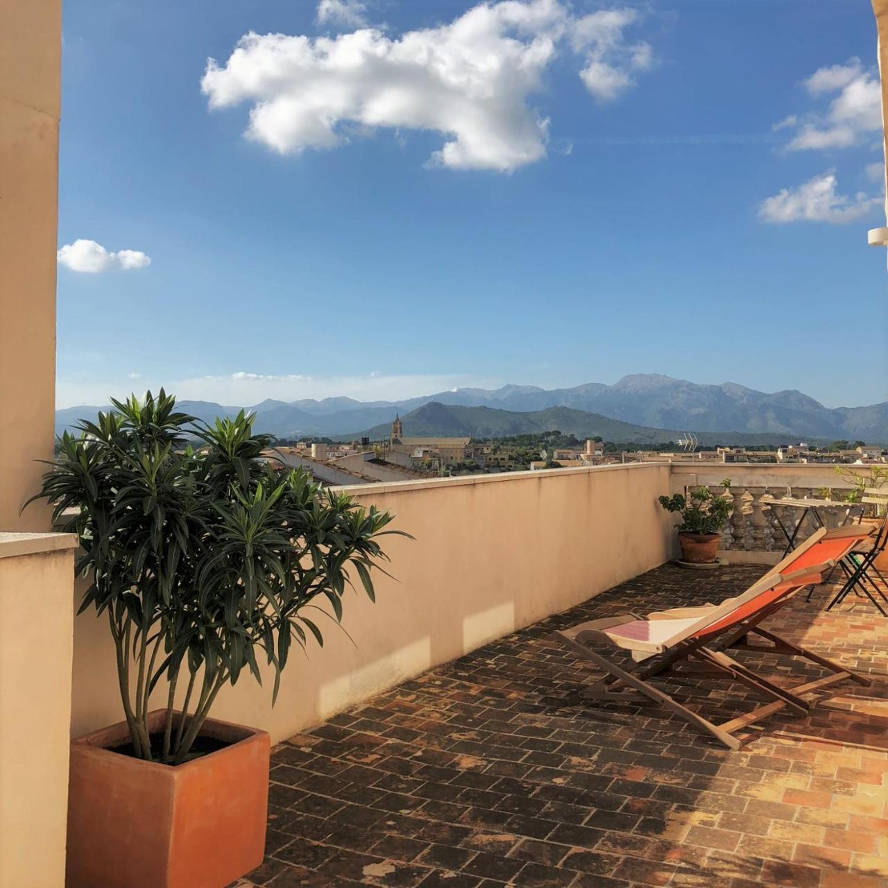 Vista De La Vila - Turismo De Interior. Llubí Exteriér fotografie